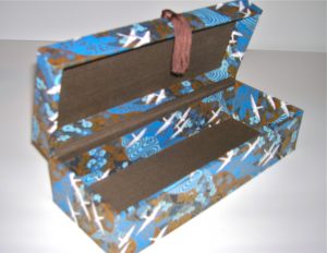 Oblong Box with Cranes Flying over Blue Rivers paper
