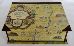 Large Rectangular Box with the Hudson River & Its History paper