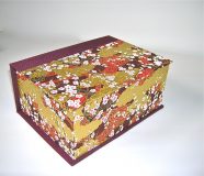 Square Box with Plum Blossoms on Golden Clouds paper