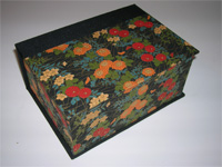Square Box with Red and Orange Chrysanthemum paper